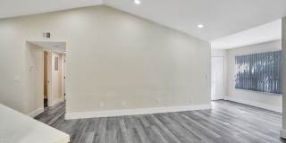 2BED/1BATH renovated apartment ready to MOVE IN! Gallery 9