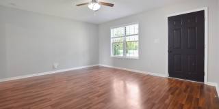 Pet Friendly Three Bedroom! Gallery 3