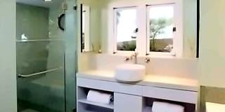 Beachfront 4BR/4BA on Swede's Beach — Private Beach Access, Panoramic Bay Views | Old Town Sausalito Gallery 9