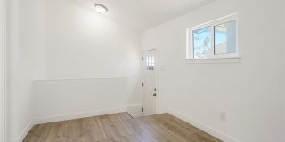 Spacious 2 Bed 2.5 Bath in the heart of Baker! Gallery 9