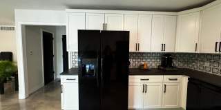 5 Bed 4 Bath Home fenced yard Gallery 80