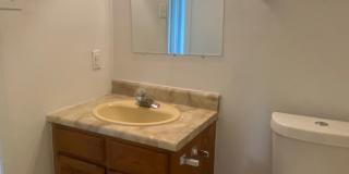 2 BEDROOM DUPLEX, LAWN CARE AND WATER INCLUDED 2 BEDROOM DUPLEX, LAWN CARE AND WATER INCLUDED Gallery 14