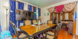 792 Washington Avenue Gallery 5