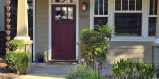 Large 2 bedroom close to downtown Gallery 1