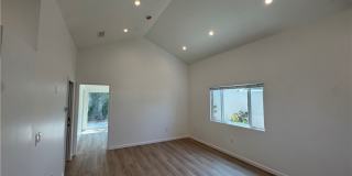 5032 Serrania Avenue Gallery 10