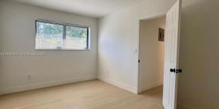 7535 NE 2nd Ct Gallery 7