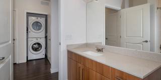 Radius Uptown Apartments Gallery 48