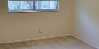 Charming 1BR Condo in Prime Westshore Location – Move-In Ready! Gallery 8