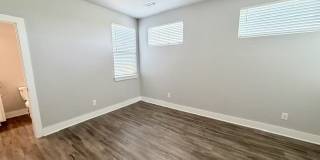 1701 W Deane Street Gallery 21
