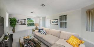 2220 W Pineridge Court Gallery 25