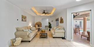 Pool Home for rent Gallery 17