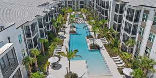 Mira at Palmer Ranch - 55+ Senior Living Community Gallery 47