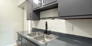 Remington On Rockville Living Gallery 131