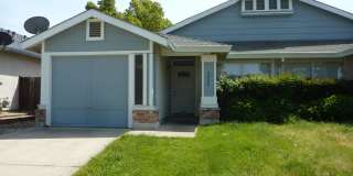 Duplex Unit w/ Attached Garage, Fenced Yard - Laminate Flooring Gallery 1