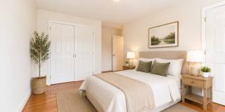 2026 Move-In Special – $500 LEASE SIGNING BONUS!! Spacious 2-Bedroom Condo in Southeast DC – In-Unit Laundry & Off-Street Parking!! Gallery 10