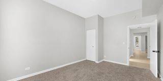 Commons - 5051 S Forrestville Gallery 43