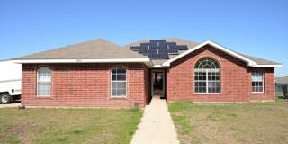 Viewable June 17th! Pets Accepted! Solar Panels for Low Electric Bills! Gallery 1