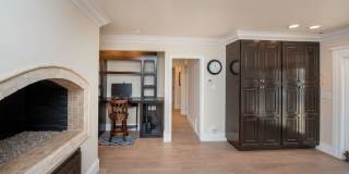 Private Newport Beach Cul-de-Sac Home Gallery 25