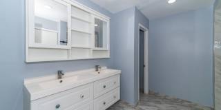 RENOVATED 2-BEDROOM TOWNHOME IN AHISD Gallery 23