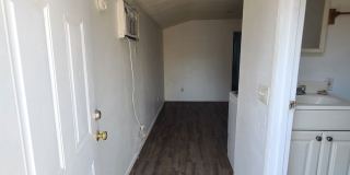 Guest House 1 bedroom 1 bathroom - Great Location Gallery 7