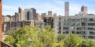 Spacious, Renovated Downtown Condo with Breathtaking Views of the City! Gallery 21