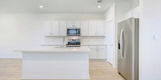 Modern Comfort in Avery Centre – Ready for You! Gallery 9