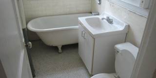 $2,110 Brighton Studio | Short distance to Green Line | Budget-Friendly Brighton Living Gallery 5