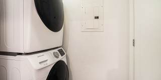 Modern 1 Bedroom, 1 Bath Apartment Home  Located In Historic Westport Gallery 85