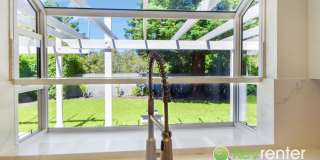 Beautiful 4 Bed / 3 Bath Bollinger Hills Home with Gorgeous Remodeled Kitchen! Gallery 3