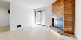 203 E Arbor-208F Gallery 1