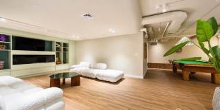150 Noll St Gallery 19