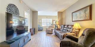 3 bedroom 2 bathroom Condo in the Gardens at Beachwalk Gallery 14