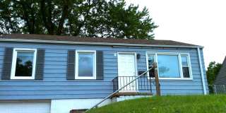 Beautiful Ralston 3 Bedroom Home Across from Park! Garage and fenced yard! Gallery 1