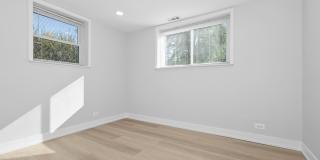 16822 91st Avenue Gallery 16