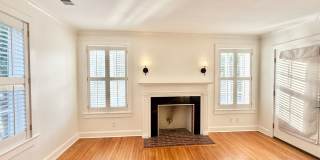3/2 Duplex Conveniently Situated in an Established Neighborhood! Gallery 9