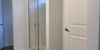 5623 S 27th Drive Gallery 4