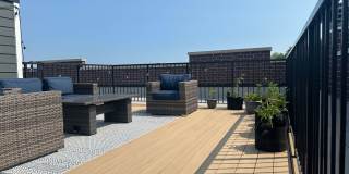 Pet Friendly 3 Bed 2 Bath Condo Quality Apartment with Private Roof Deck in Roscoe Village Gallery 20