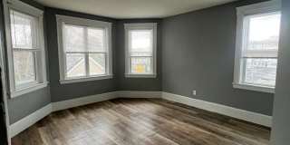 18 Oak Hill Avenue - 3F Gallery 1