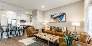 500 West Trade Gallery 5