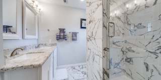 811 W Kings Gallery 39