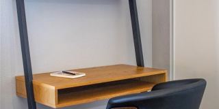 60206 Latham Gallery 13