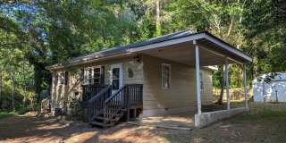 Cozy Two-Bedroom Bungalow on Private Dead-end Gallery 1