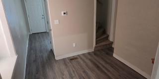 2 Bedroom 1 Bath Townhouse Gallery 6