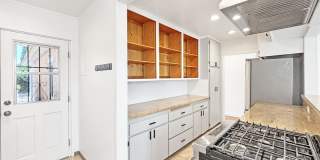 Inviting 3BD/2BA South Park Home with Turf Yards, Hardwood Floors & A/C Gallery 10