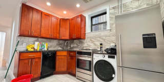 493 Seventh Avenue Gallery 1