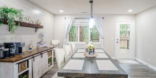 Charming 4 bedroom, 3 bathroom with lots of outdoor living space. Gallery 11