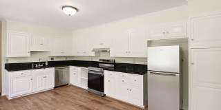 3 Bed 3 Bath - Potomac Falls Rambler - 2 Car Garage Gallery 7