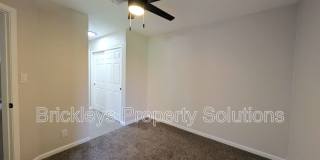 25 N Cottonwood St Gallery 19