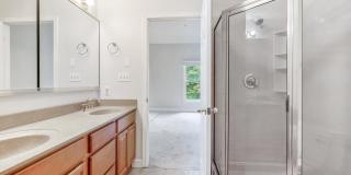 9700 WHITLEY PARK PL #TH-19 Gallery 23