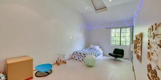 1902 Granville Ave Gallery 29